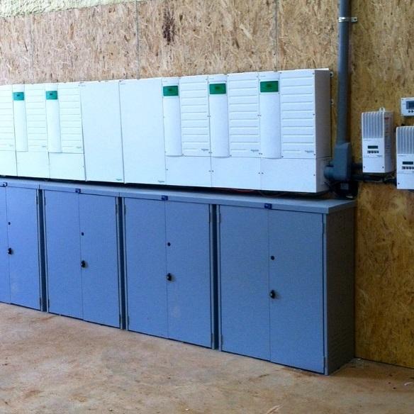 Featured image for “Solar Powered Battery Storage Big Winner”