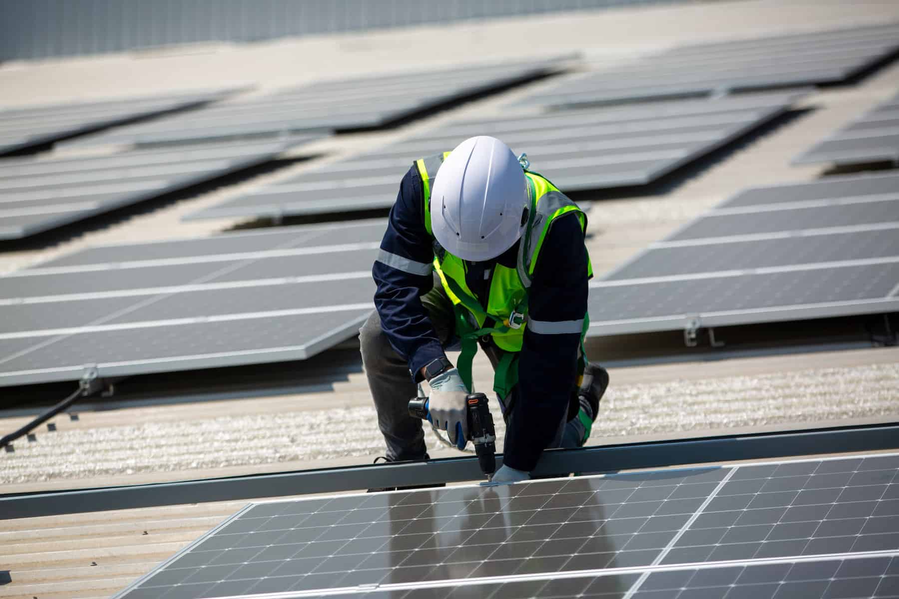 How to Tell If Solar Panels are Working: A Comprehensive Guide