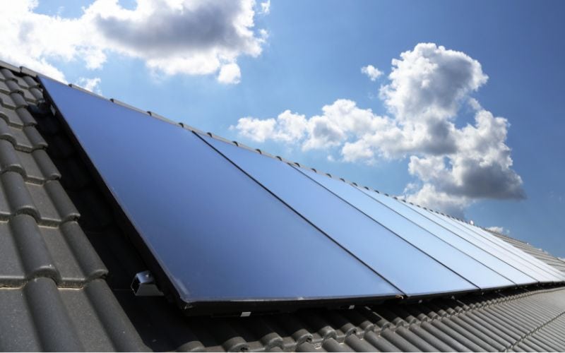 commercial solar panels for businesses - Top 5 Benefits of Commercial Solar Panels for Businesses